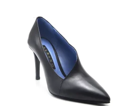 DECOLLETE' APERTO SUL LATO NERO