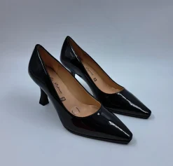 DECOLLETE VERNICE NERA