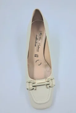 MOCASSINI FIBBIA METALLICA PANNA