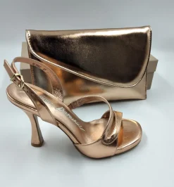 SANDALI PELLE METALLIZATA RAME