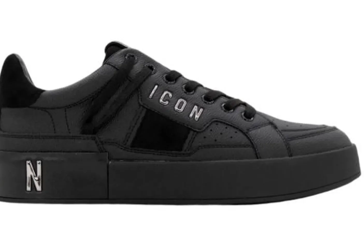 SNEAKERS CON DETTAGLI CONTRASTO NERO