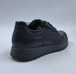 SNEAKERS PELLE NATURALE NERA