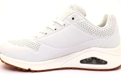SNEAKERS STAND ON AIR WHITE