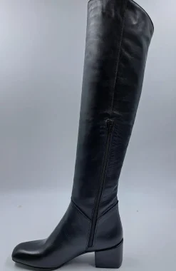 STIVALI IN PELLE GAMBALE ALTO