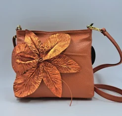 TRACOLLE IN PELLE HIBISCUS APPLICAZIONE FIORE