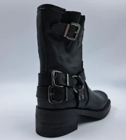 TRONCHETTI BIKER PELLE FIBBIE NERO