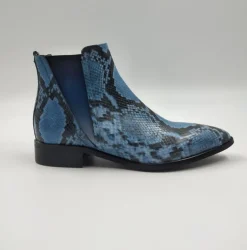 TRONCHETTI TEXAN IN PELLE EFFETTO PITONE CELESTE